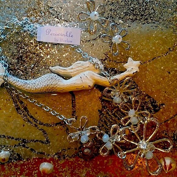 Periwinkle by Barlow Necklace Set New - Picture 3 of 4